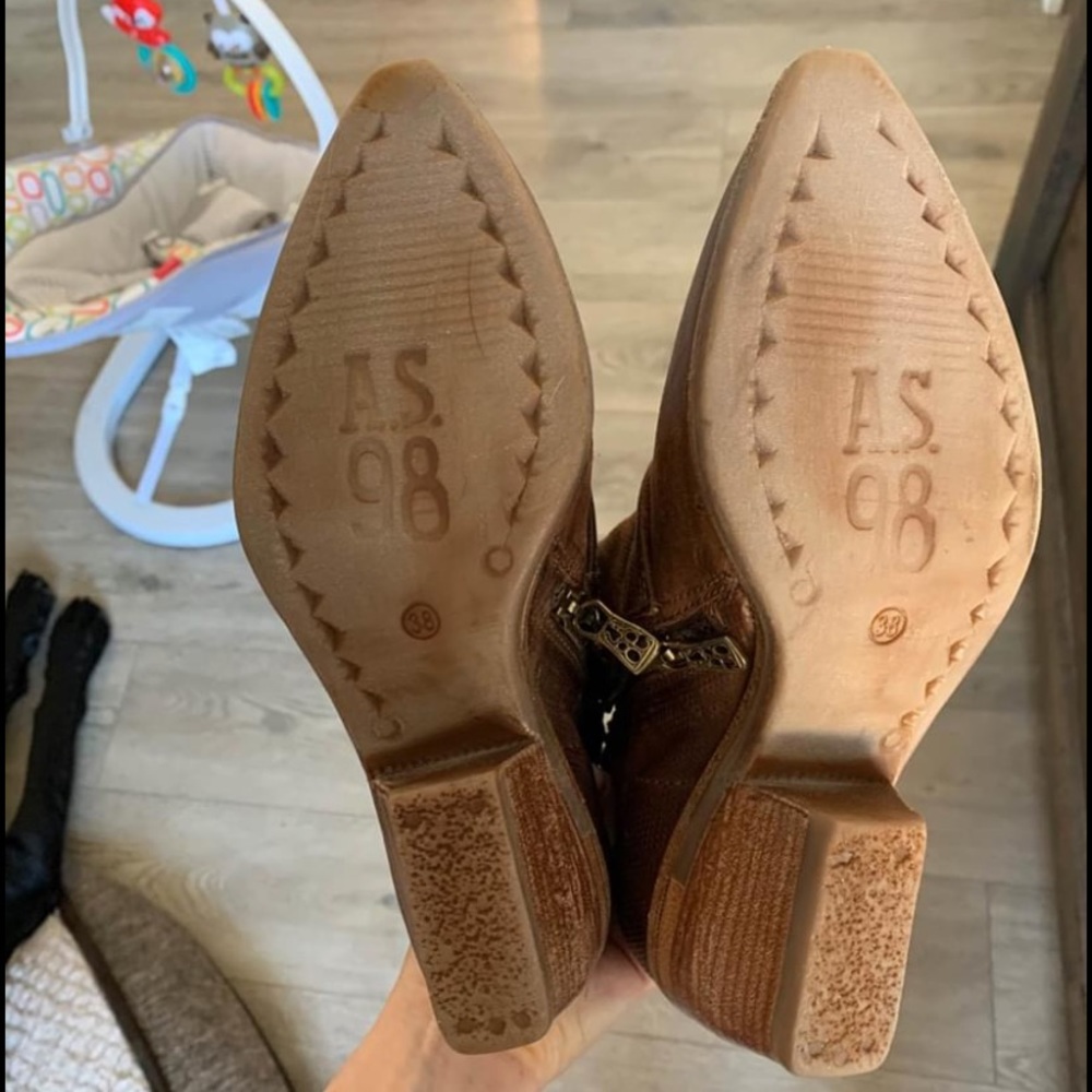 AS 98 boots - Picture 2 of 2